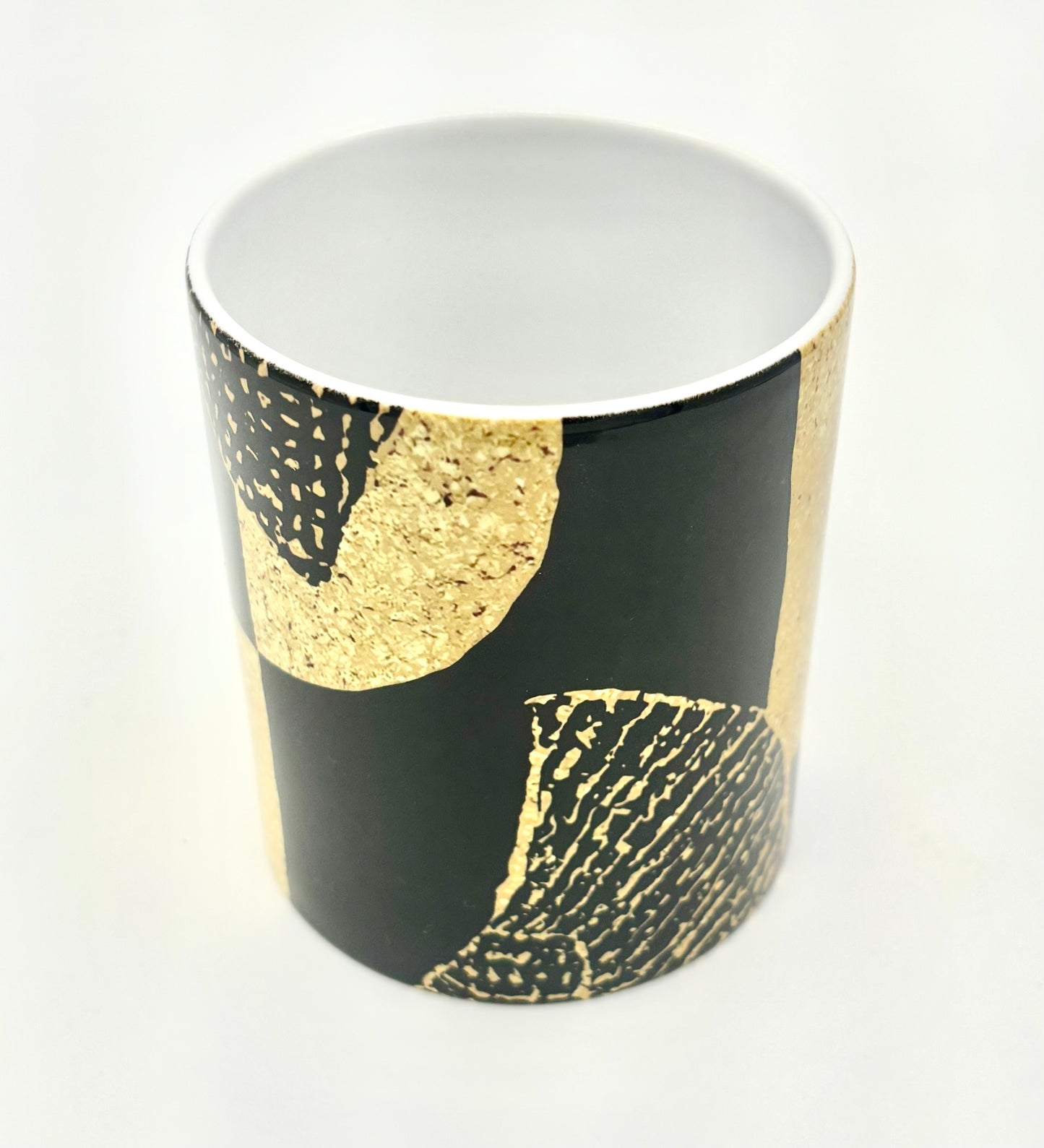 Mug “Noir Impérial” Design by Khady MKS