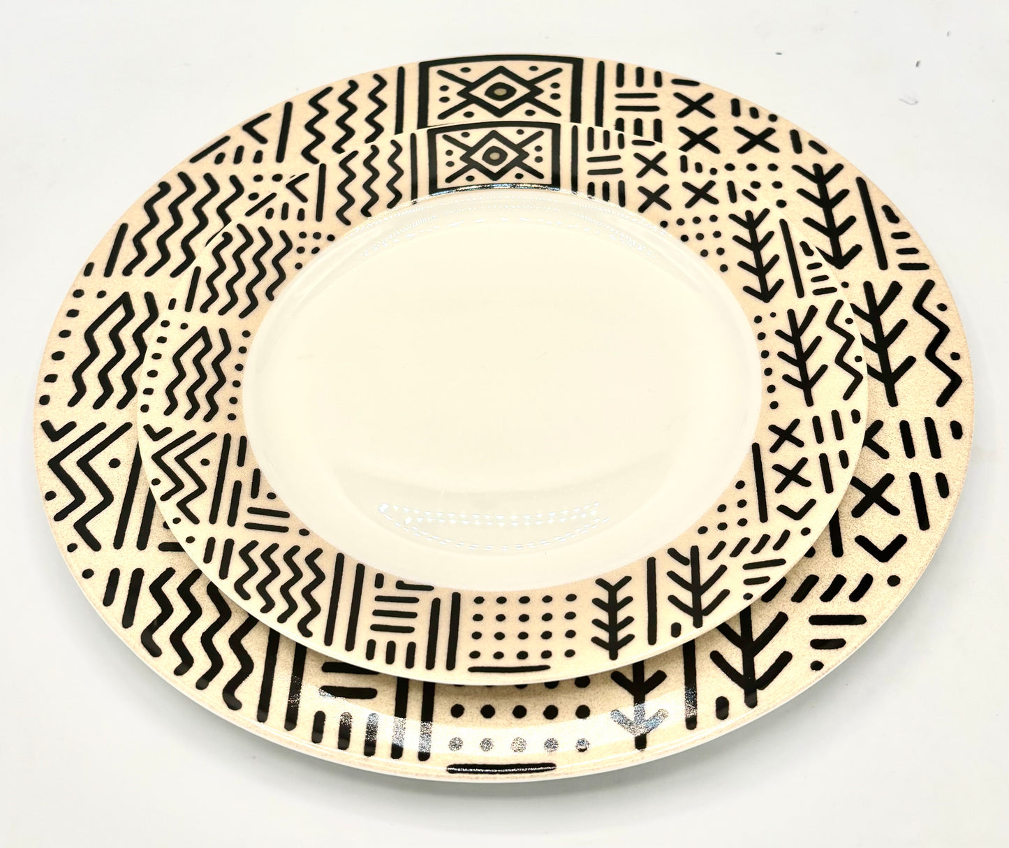 Service de table « Bogolan » – Édition limitée  Création originale signée Khady MKS