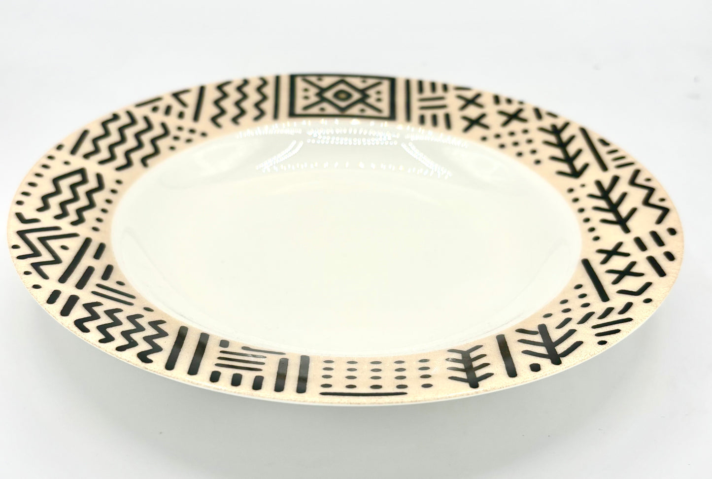 Service de table « Bogolan » – Édition limitée  Création originale signée Khady MKS