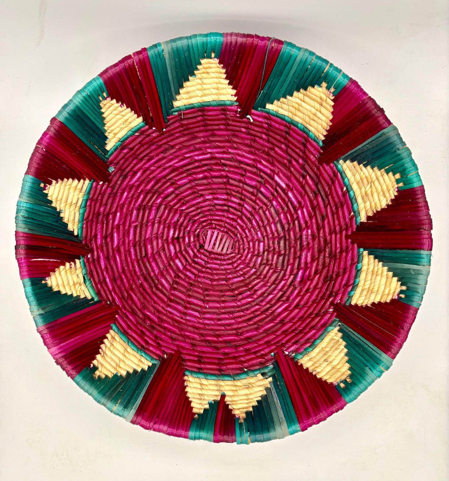 Corbeille tréssée artisanale Soleil de Dakar