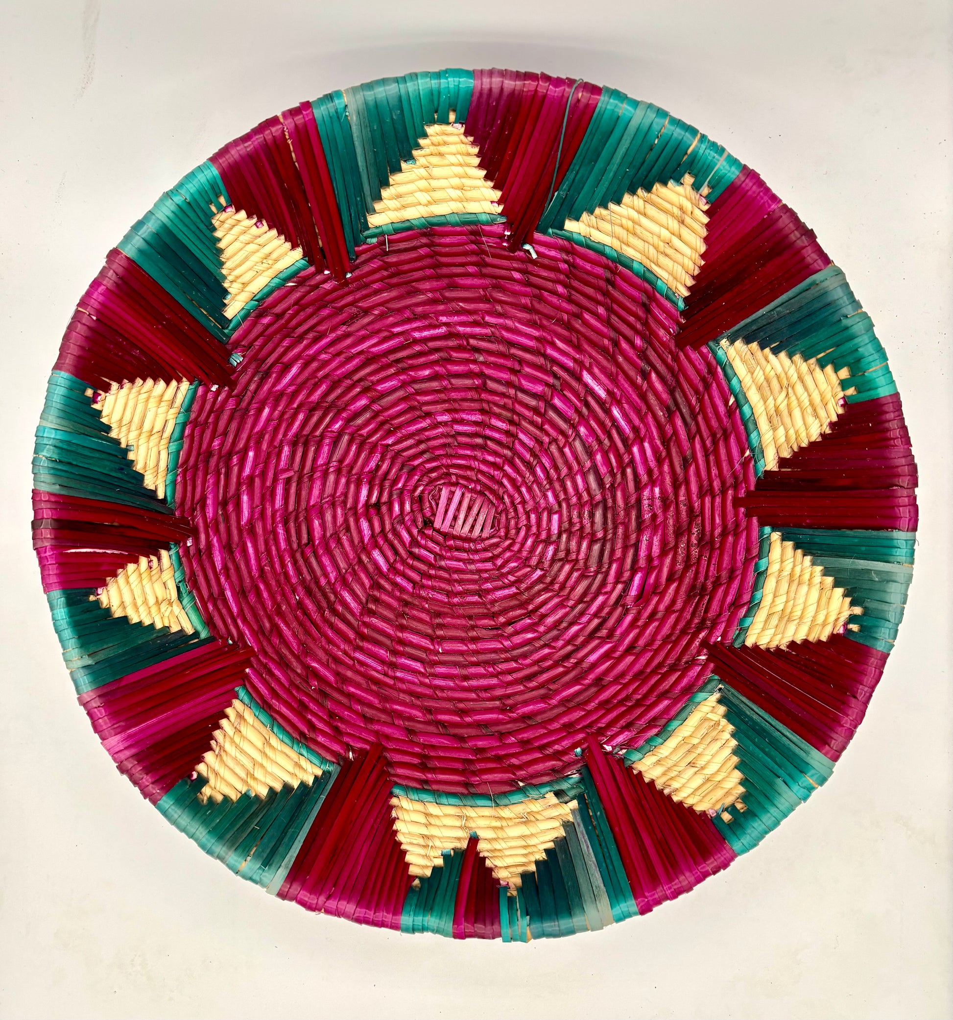 Corbeille tréssée artisanale Soleil de Dakar