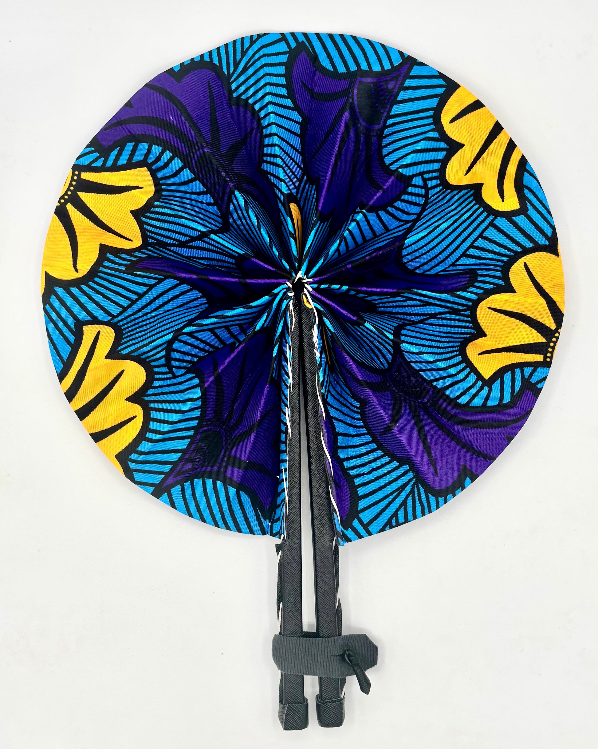 Eventail artisanal bleu Saphir fait main