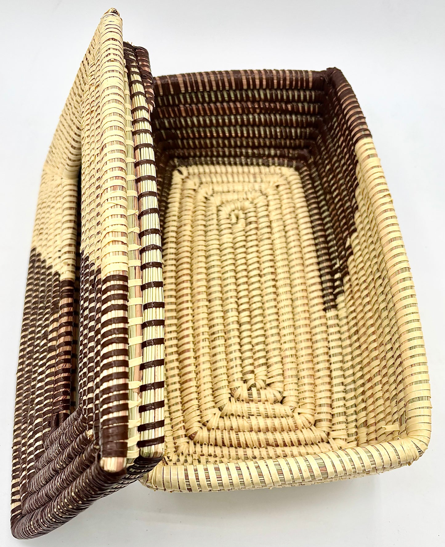 Boîte à mouchoirs artisanale « Sira »