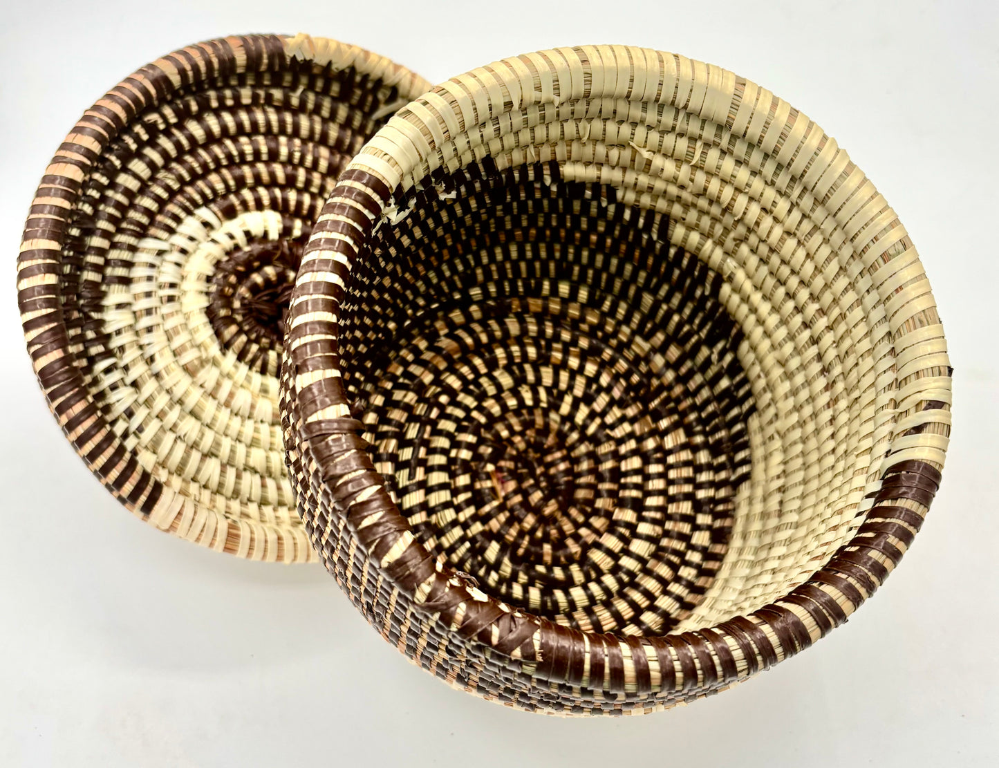 Panier tressé avec couvercle « Niani »
