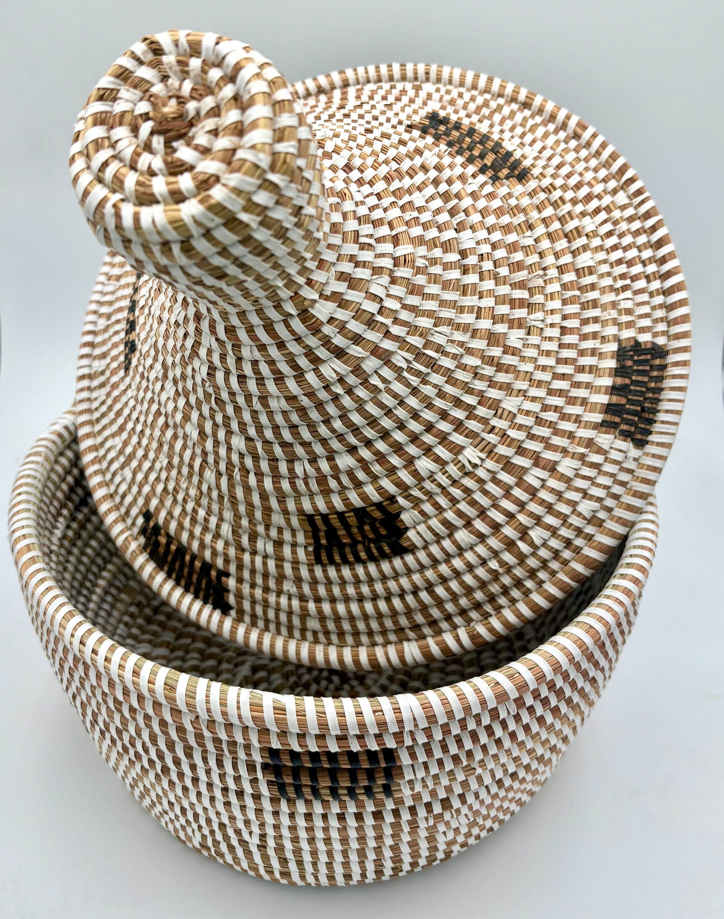 Panier tressé avec couvercle « Sahara »