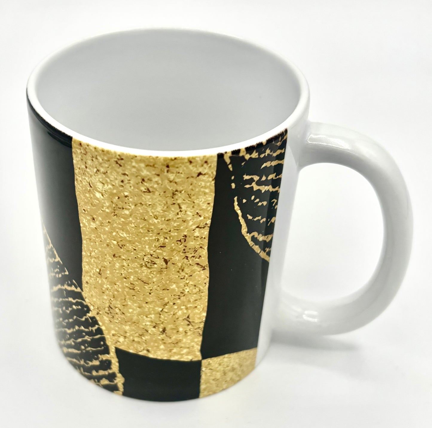 Mug “Noir Impérial” Design by Khady MKS