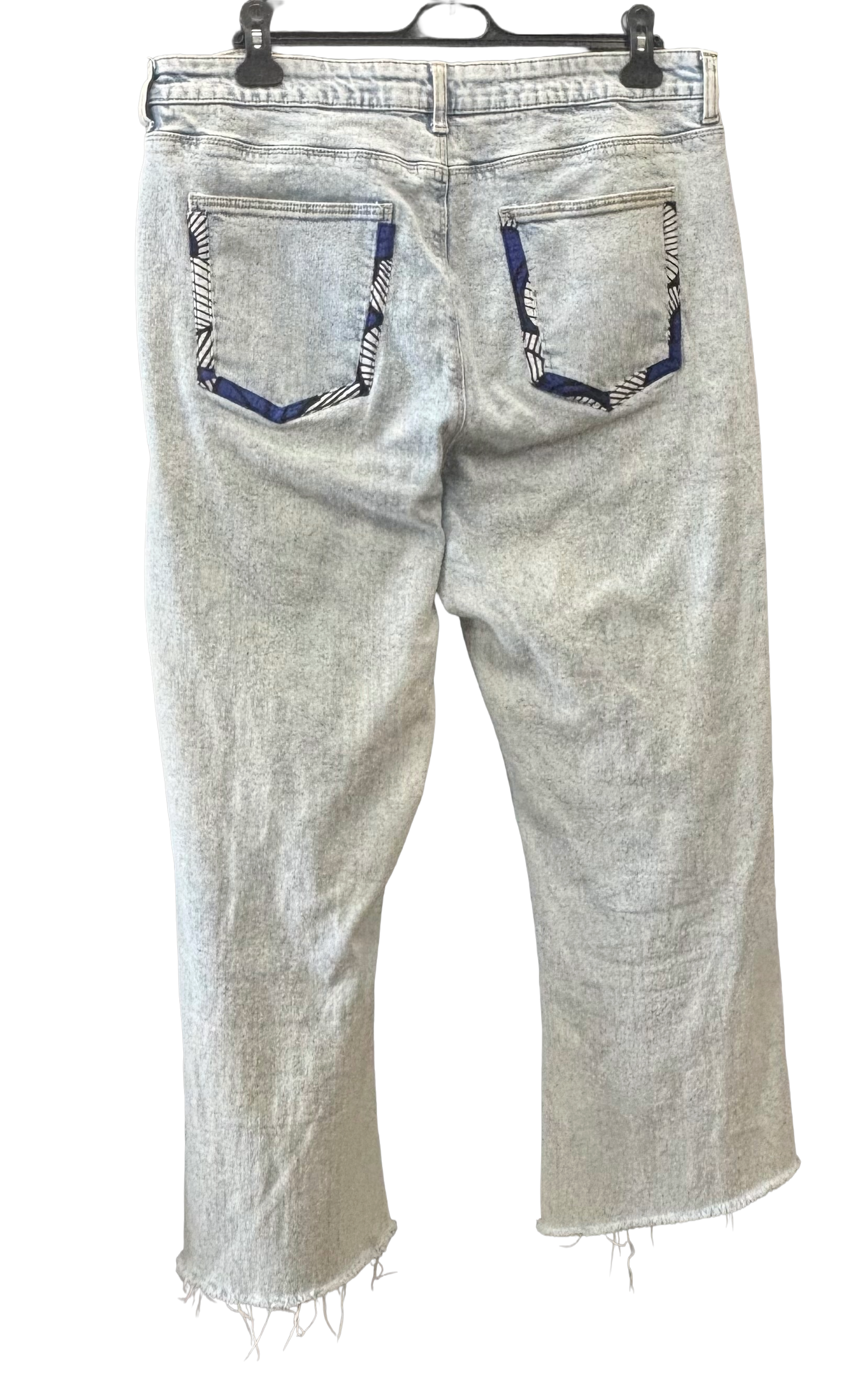 Jean Upcyclé en Denim Clair & Wax Bleu – Pièce Unique T46