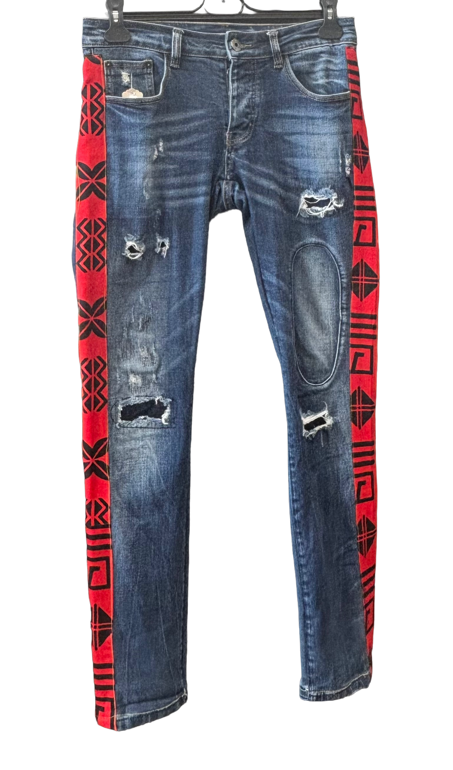 Jean Upcyclé Destroy & Wax Rouge – Édition Signature Kayah Studio T38